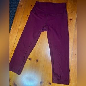 Lululemon Cropped Align